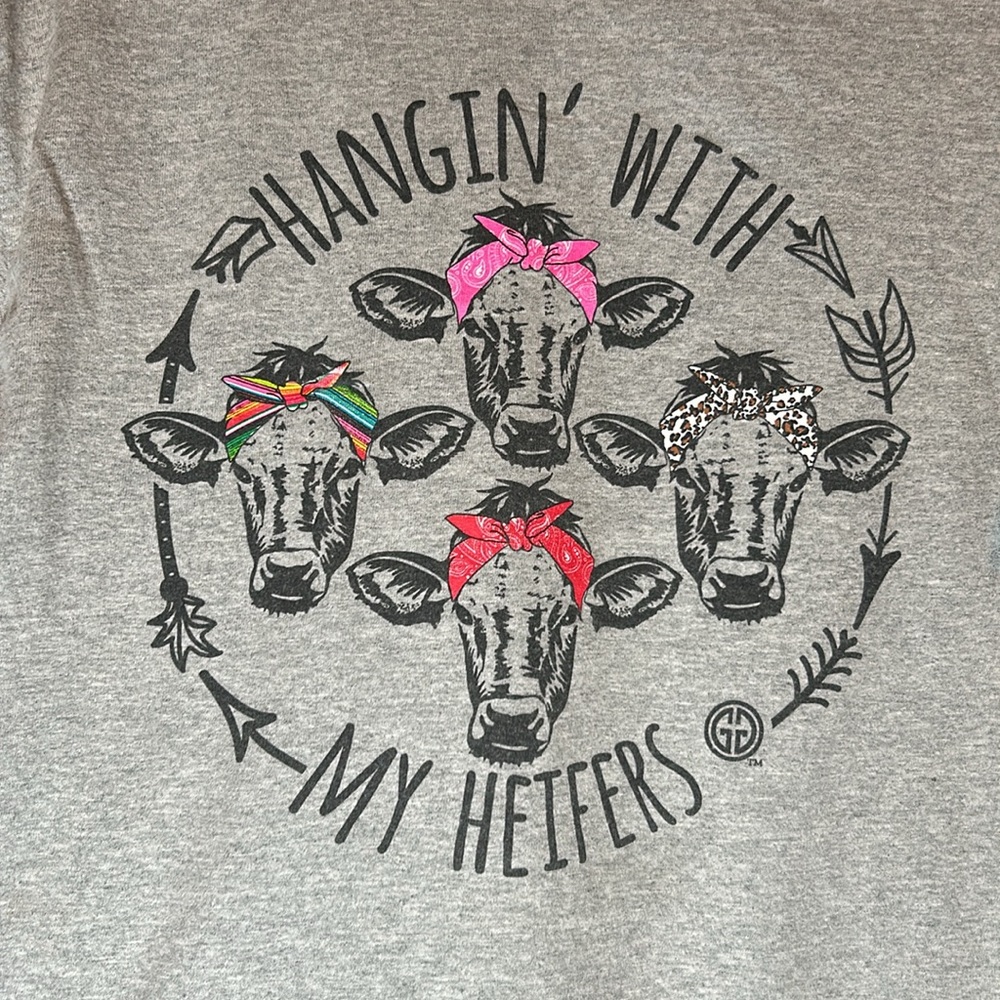 GirlieGirl Originals Tee “Hangin’ with My Heifers” -Gray - Size Medium - Picture 4 of 5